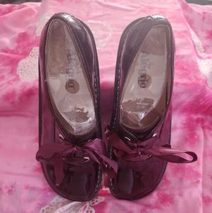 ALEGRIA BOW TIE SHOES